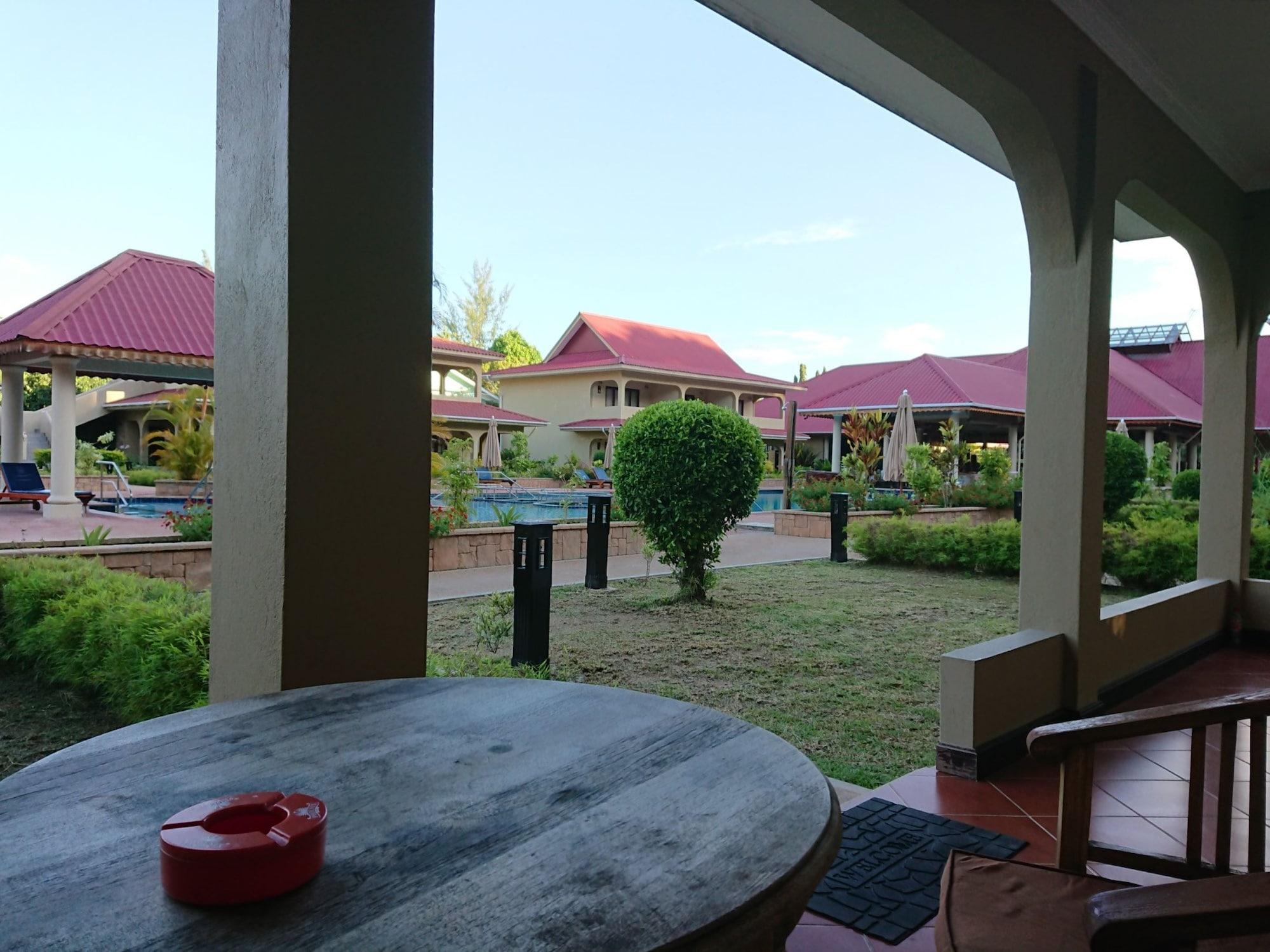 Oasis Hotel Restaurant & Spa Grand Anse  Exterior photo